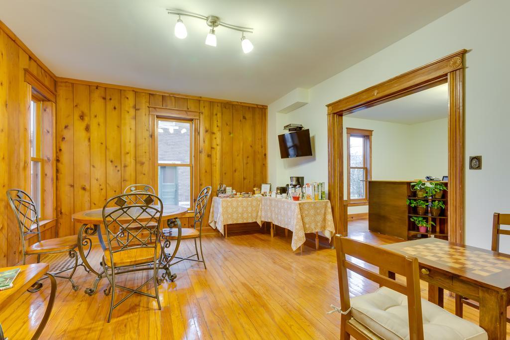 Persimmon Inn Bloomington Luaran gambar