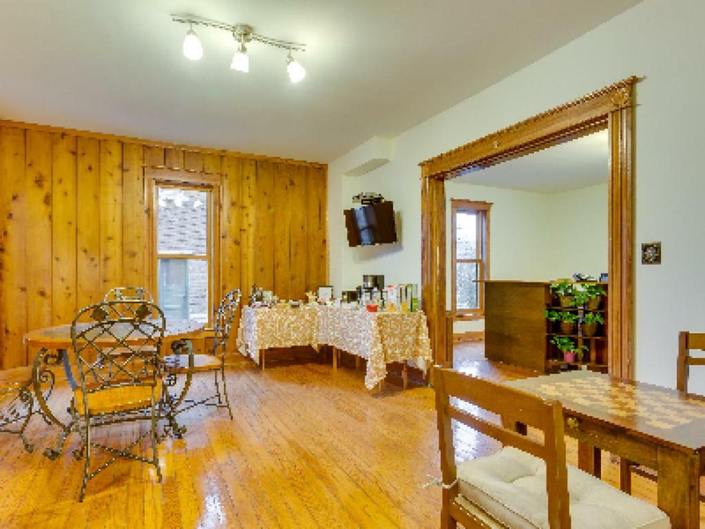 Persimmon Inn Bloomington Luaran gambar